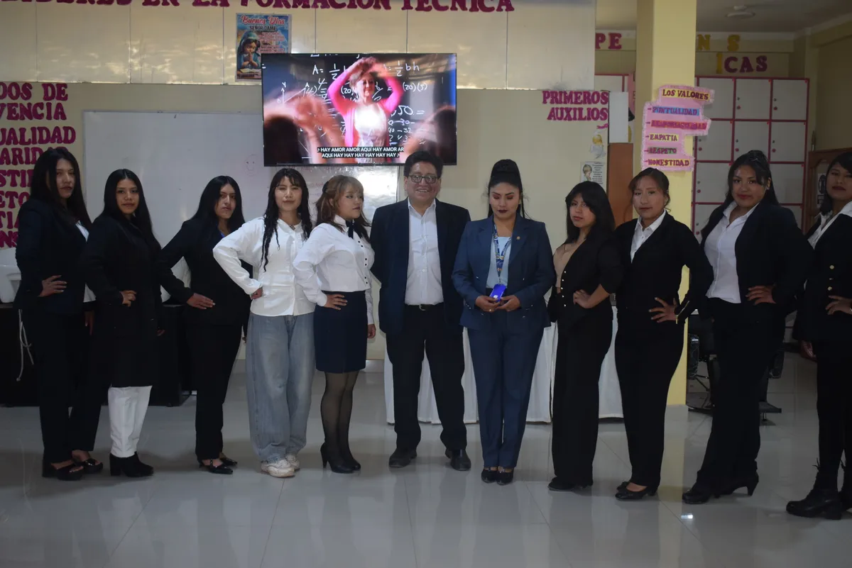 Barbería y Peluquería — Carrera técnica CETPRO HZG Juliaca